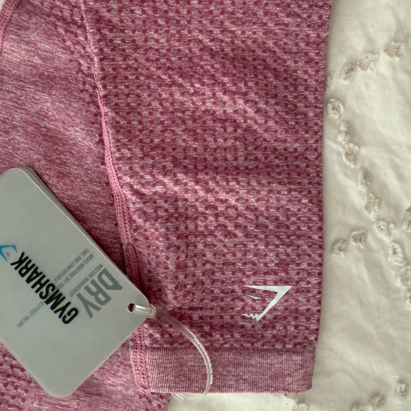 NWT PINK GYM-SHARK LEGGINGS - Picture 2 of 5